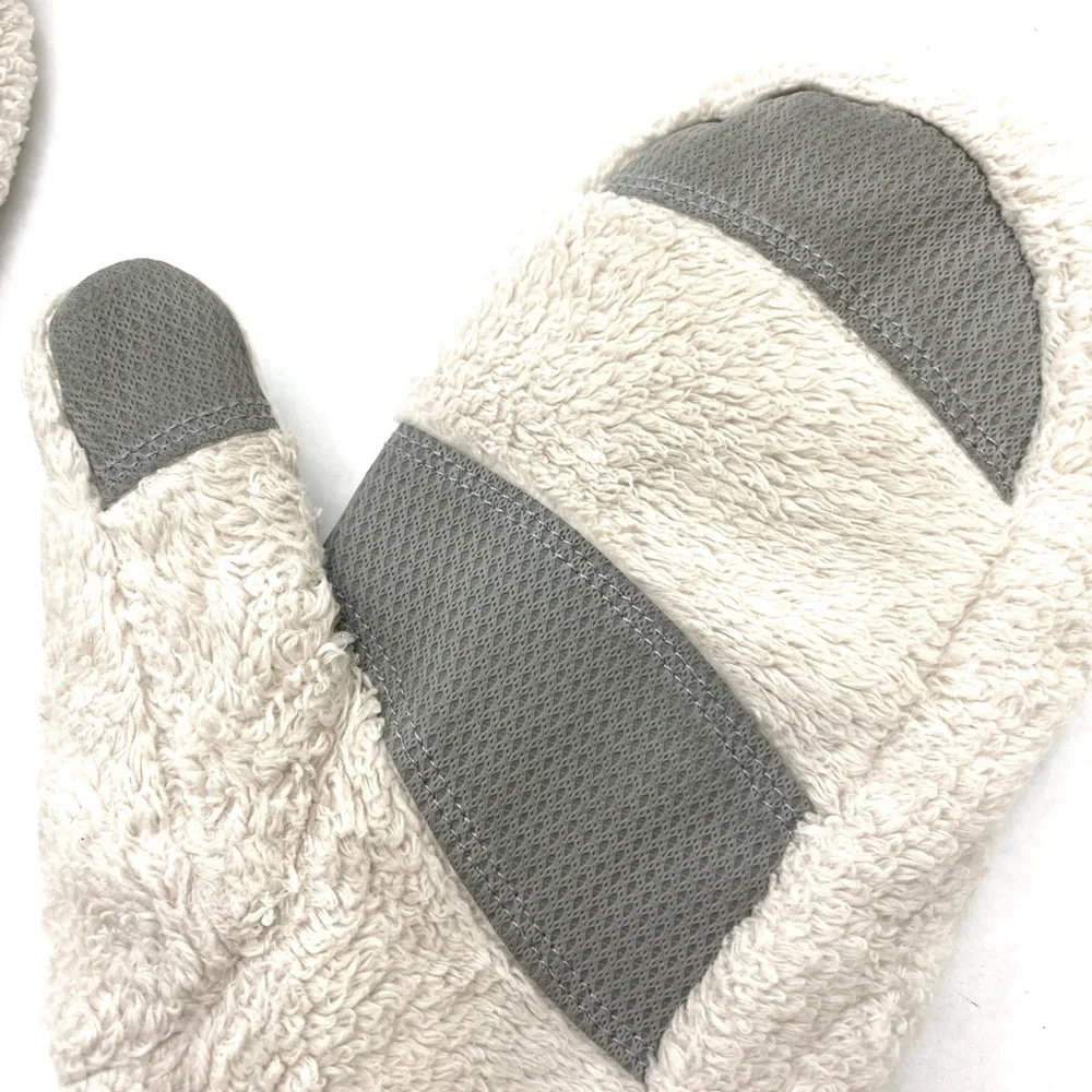 The North Face Women's Off White Osito Mittens (Mittens Only)